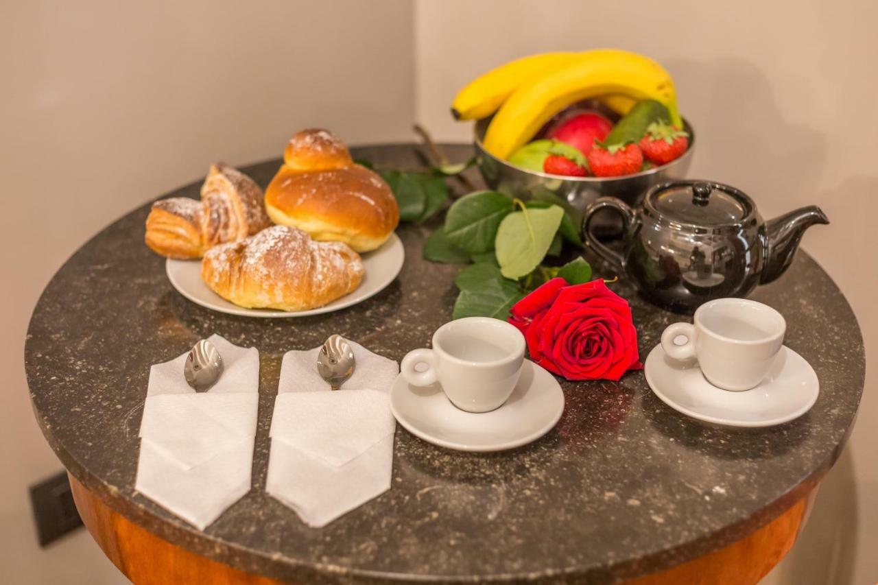 Suite Campo De Fiori Rome Exterior photo